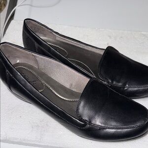 Life Stride Women's Black Loafers